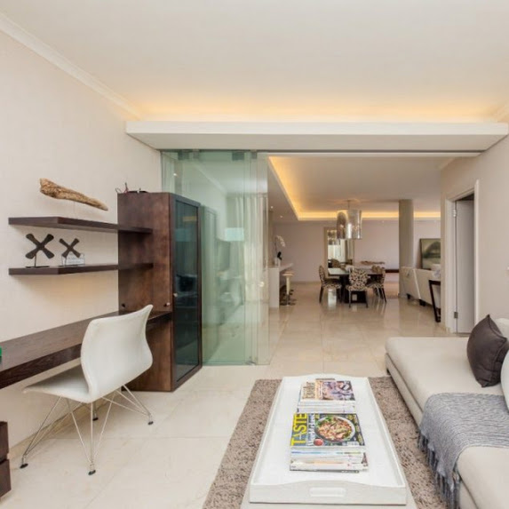 Lounge cleaning Sea Point