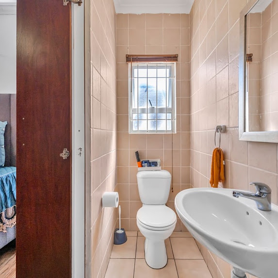 Bathroom Deep Cleaning Services Kuils River