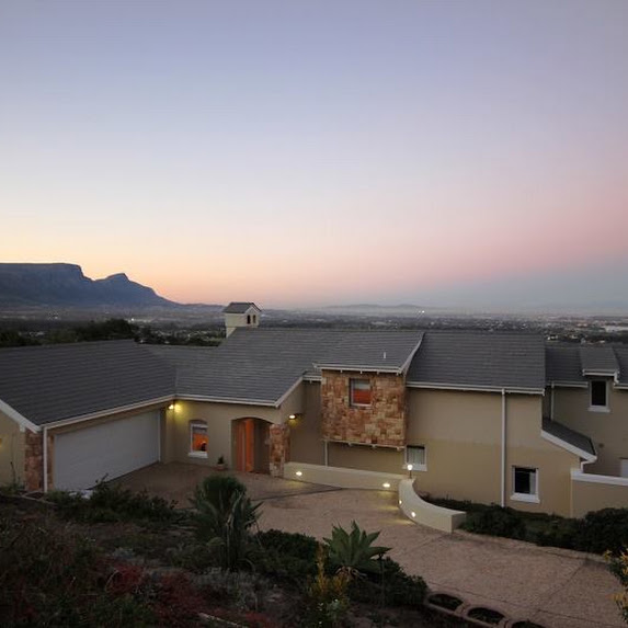 Nightlife in Tokai Southern Suburbs